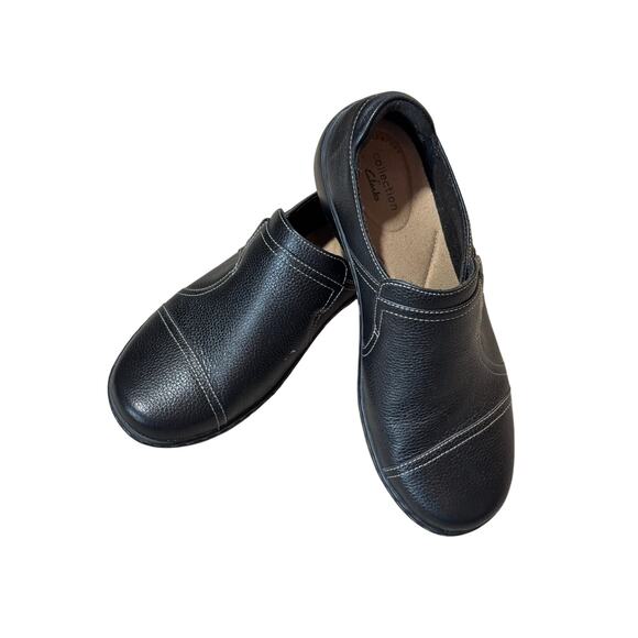 CLARKS Collection, black leather loafers, size 7 Wide - Picture 1 of 10